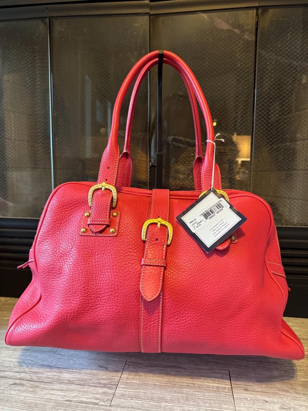 Fantastic Vintage hot pink Doone Bourke large belt buckle duffle weekend bag bag